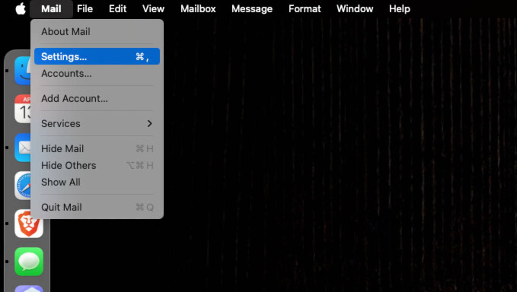 Open Mail and choose Mail > Settings from the top menu.